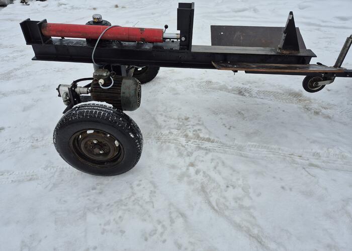 Grajewo ogłoszenia: Sprzedam łuparke do drewna hydrauliczną 
Więcej informacji na tel